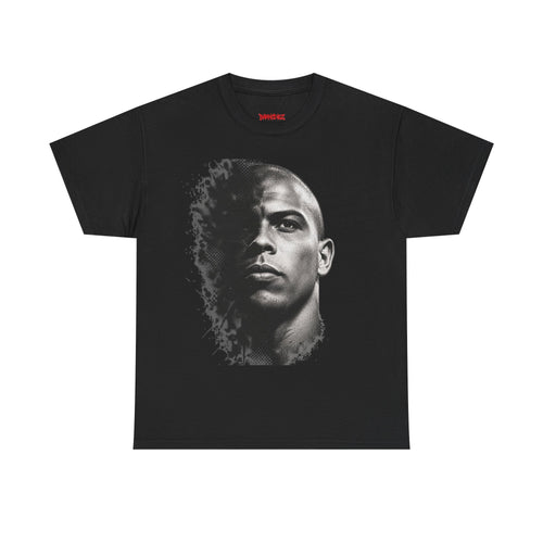 Camiseta de homenaje a Ronaldo Nazário de Barrio Diez, arte en blanco y negro